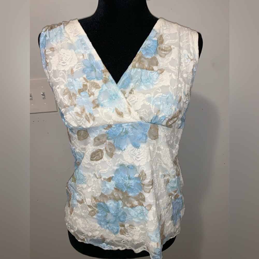 💜vintage women’s Lacey tank top